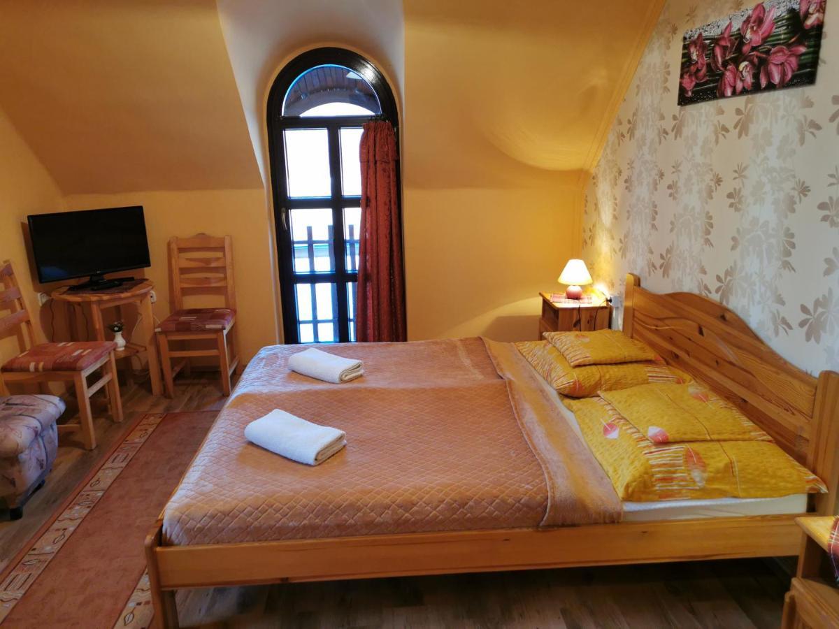 Hegyi Panzió Hotel Szilvásvárad Exterior foto